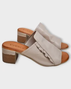 Everly Gia 07
