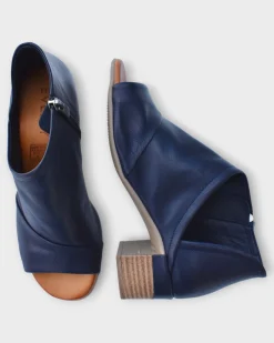 Everly Gia 01