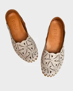 Everly Molly 01