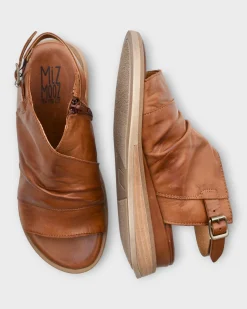 Miz Mooz Conor