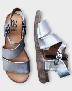 Miz Mooz Meadow