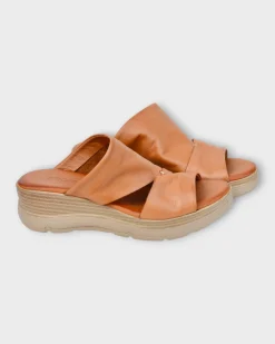 Roamers Enid Sandal